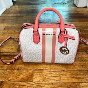 Michael Kors Pink and White Women's Bag